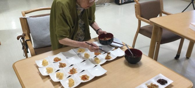施設入居を検討している方向け　「施設へ入居するという事のメリット」
