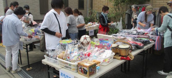 バザー開催